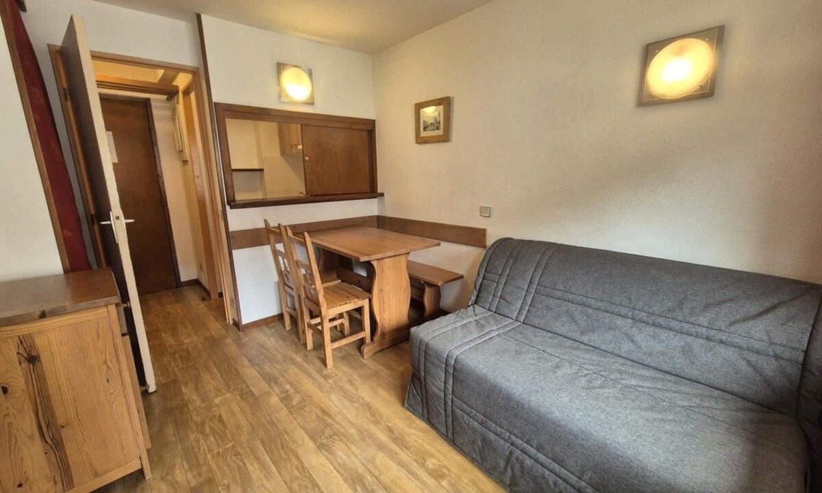 Tignes Apartment | 100m from resort center, 3rd floor, view mountain, balcony, 22m², Tignes