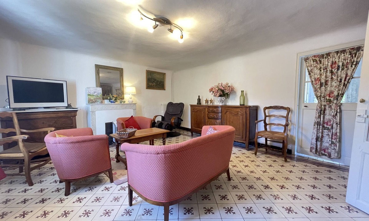Le Castellet House | 18th century village house 15 minutes from the beaches. I