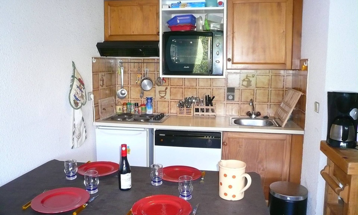Combloux Apartment | 2-room apt, sleeping alcove, 6 pers., balcony, pets allowed, parking