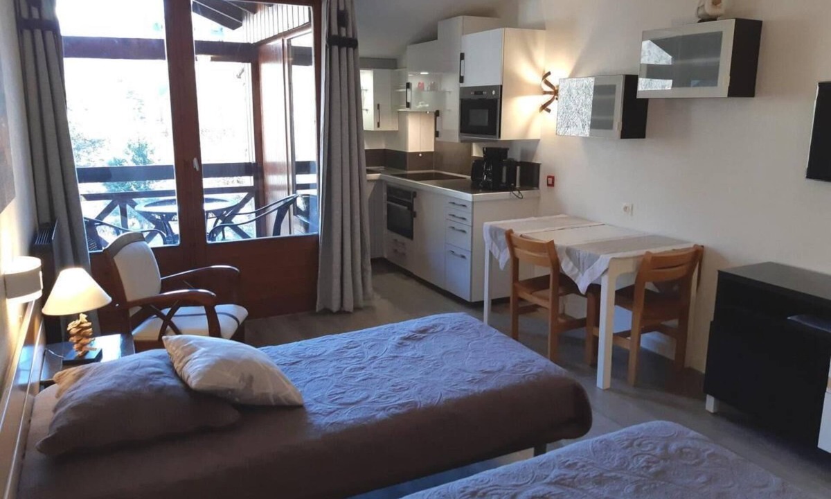 Brides-les-Bains Apartment | 3rd floor, view mountain, balcony, tv, ski locker, 28m², Brides Les Bains