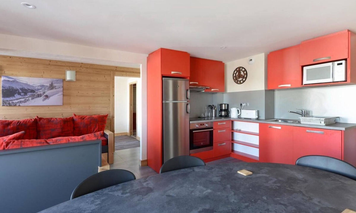 Bellentre Apartment | 4th floor, balcony, tv, ski locker, 63m², Montchavin La Plagne