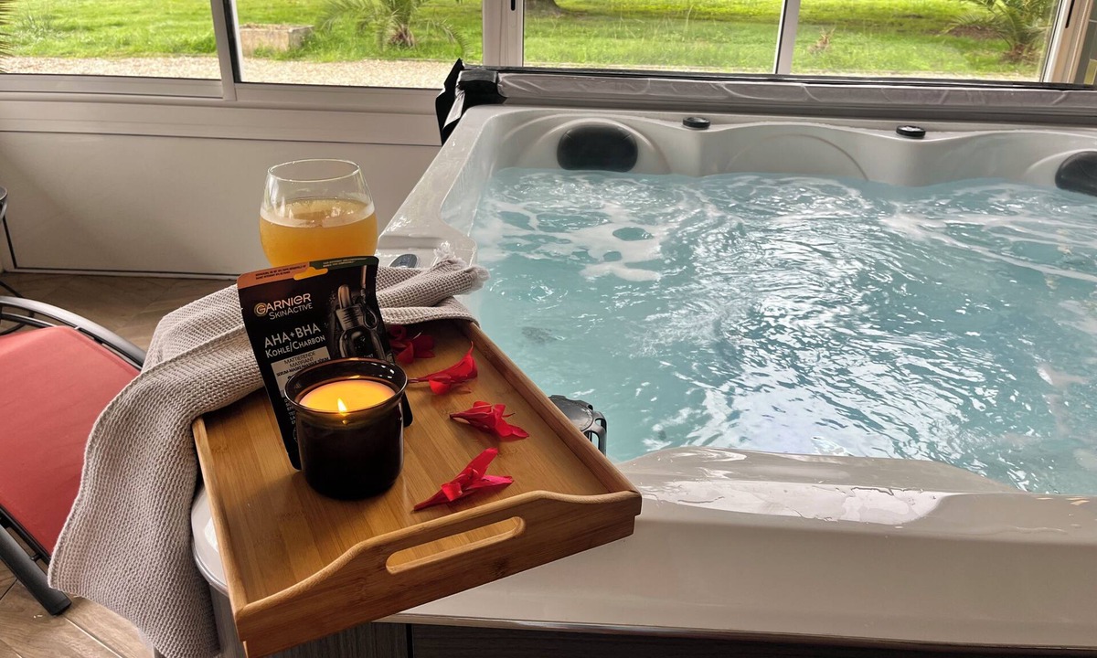 Caupenne Bed & Breakfast | Accommodation with private spa and cinema - relaxing stay