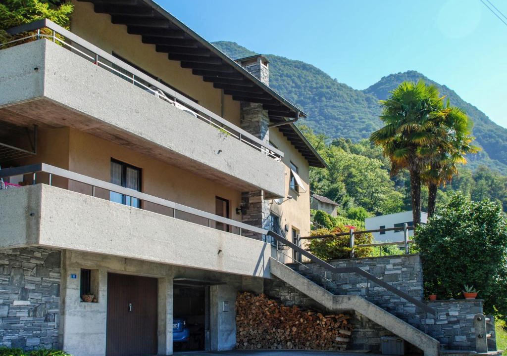 Riazzino Apartment | Apartment Agarone