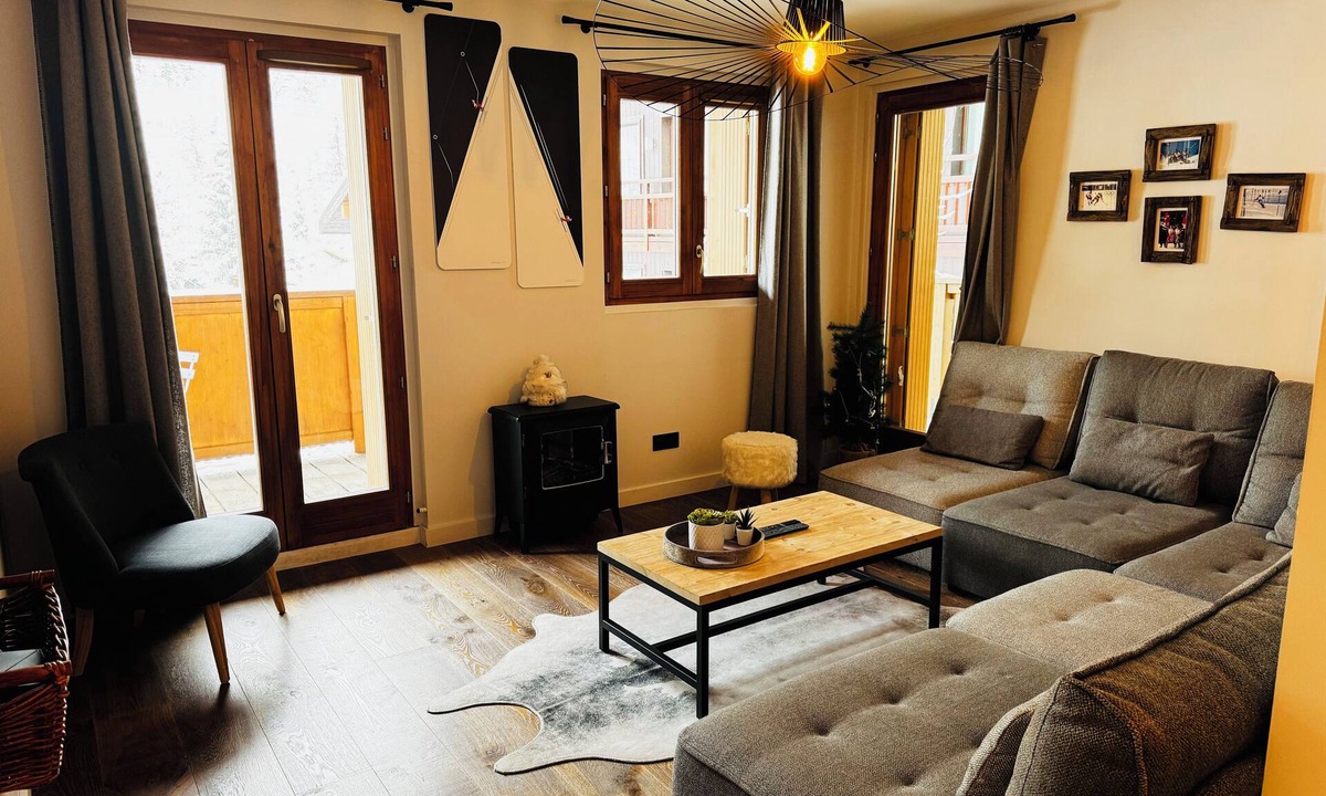 Meribel Centre Apartment | Apartment for 6/8 people, in the center of Méribel, direct access to the slopes