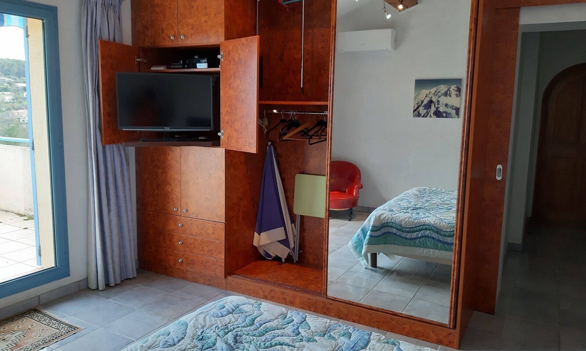 Chateauneuf-Grasse Apartment | Apt N°2/35m² private solarium 16m². www.sejours-de-reves-cote-dazur.ovh/index.htm