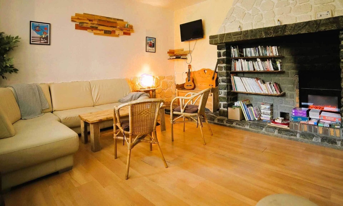 Chamrousse Hostel | Auberge de Jeunesse HI Chamrousse