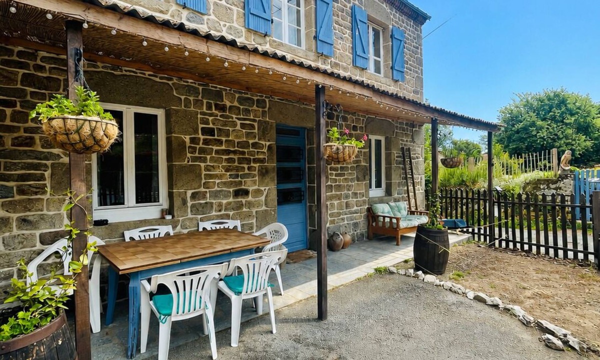 Cressat House | Authentic French Farmhouse retreat in Peaceful Countryside Setting