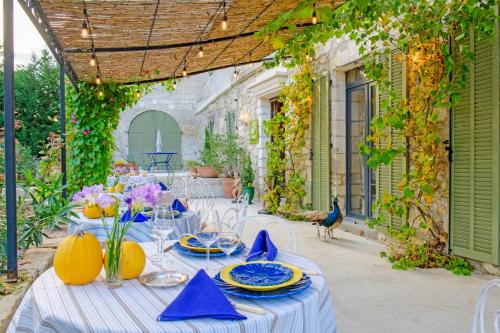 Avignon Bed & Breakfast | Bastide de Bellegarde