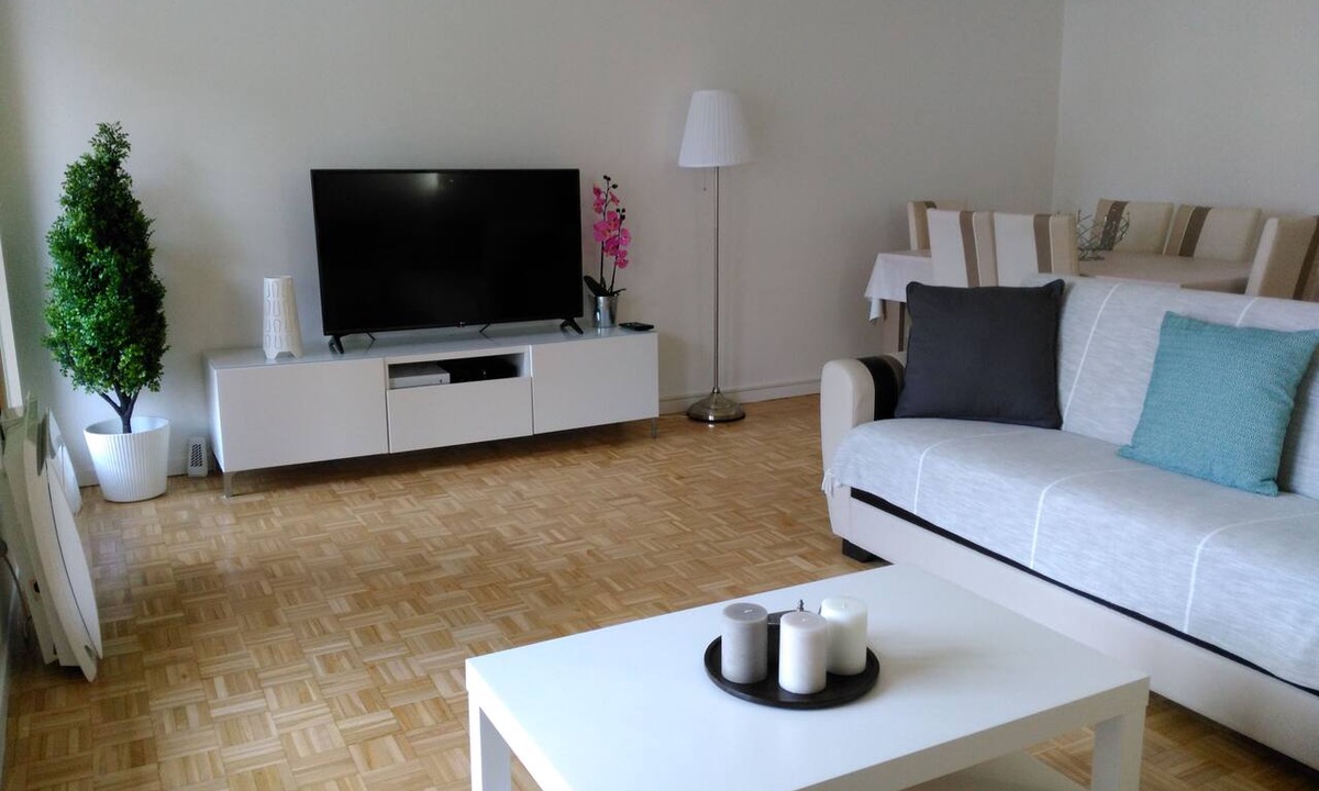 Part Dieu - Bir Hakeim Apartment | Beautiful and Spacious Apartment of 84 m² with Parking near the Metro