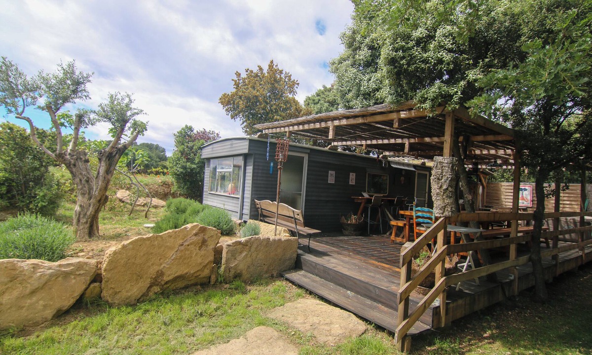 Sorgues House | Bungalow in the Heart of the Provençal Countryside