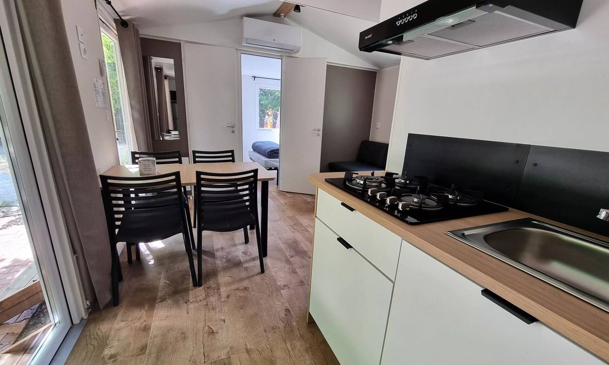 Graveson House | Campsite les Micocouliers * - Mobile Home New 3 rooms 4 people Air-conditioned