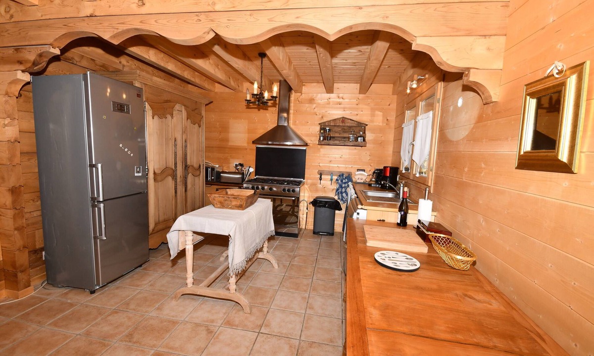 Bergers Ski Chalet | CHALET ALTIPORT, GREAT COMFORT, 12-14 PEOPLE, ON THE SLOPES