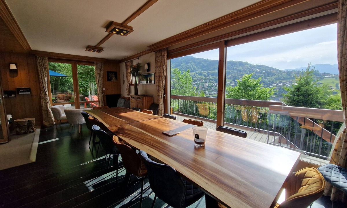 Saint-Gervais-les-Bains Ski Chalet | Chalet du Vernay – 4★ chalet in Saint-Gervais-les-Bains – sleeps 14