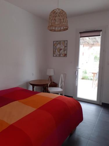 Lezignan-Corbieres House | Chambre privée au coeur d'une pinède dans un quartier résidentiel