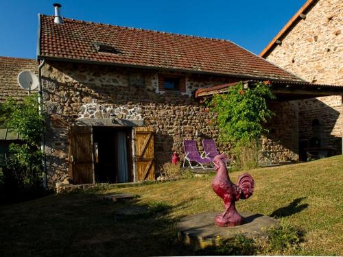 Chatel-Montagne House | Charmante Grange avec Jardin et Animaux Acceptés - FR-1-489-47