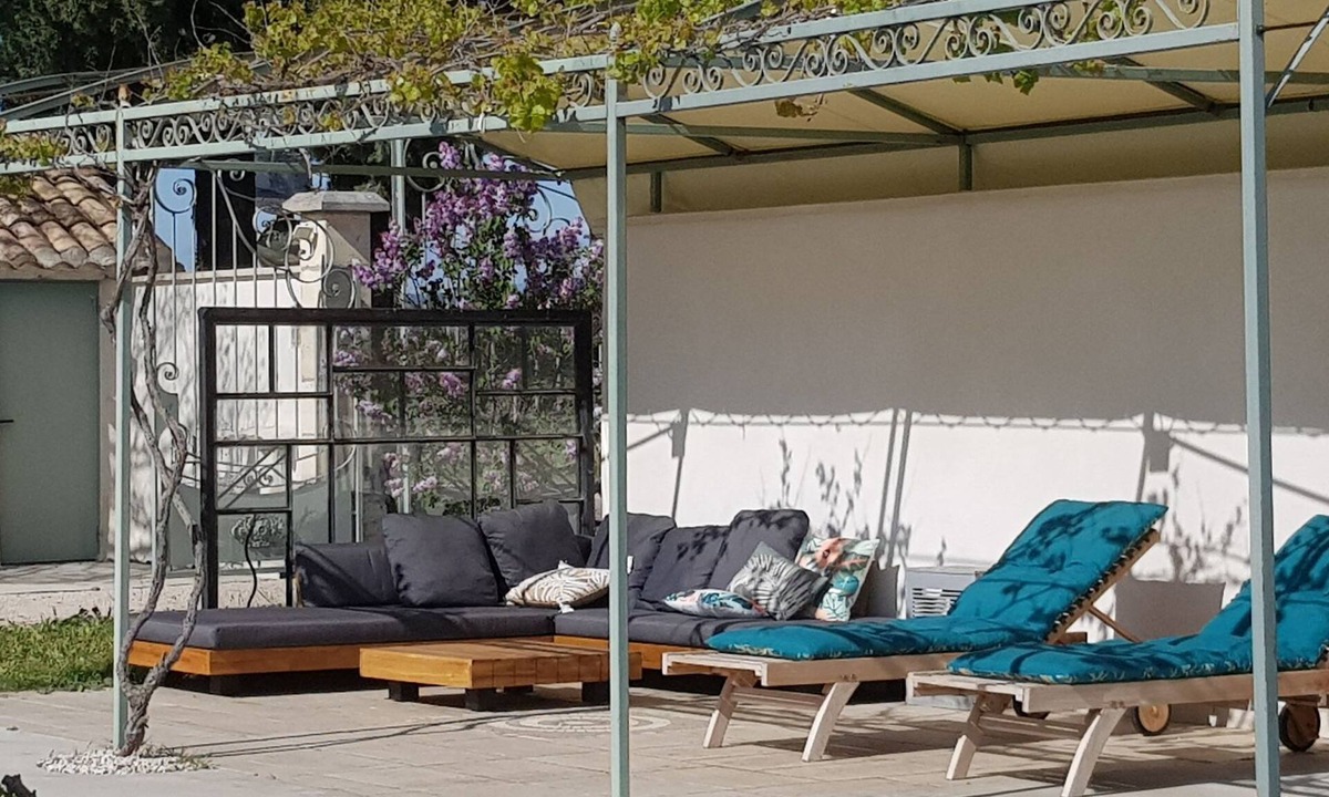 Violes House | Charmantes Bauernhaus in der Provence by Interhome