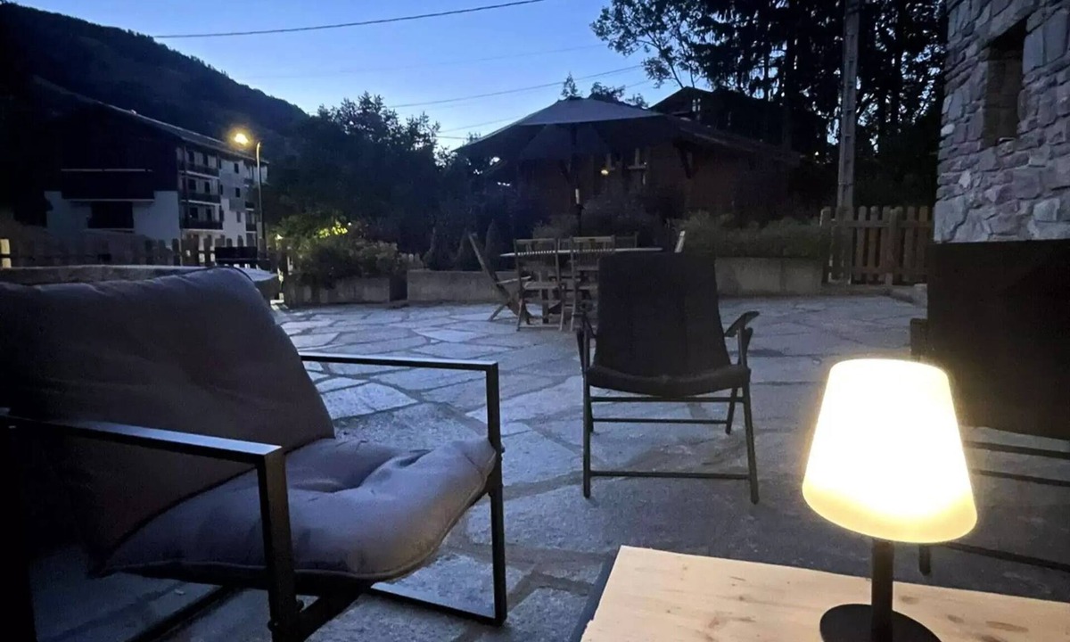 Areches Apartment | Charming apartment for 6 people. Sun-drenched terrace, at the foot of the slopes