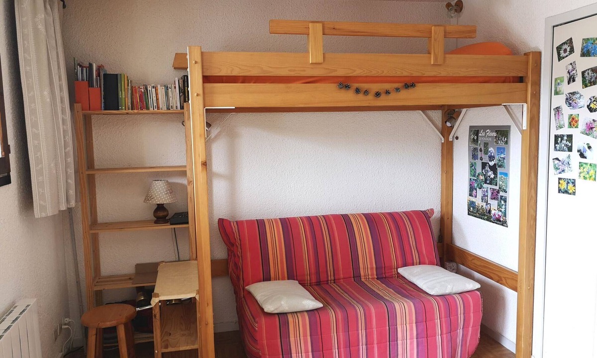 Barcelonnette Apartment | Charming Mini T2 South in Barcelonnette with Terrace, 4 Pers