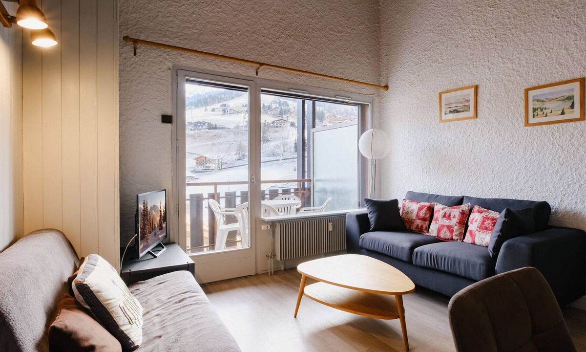 La Clusaz Apartment | Charming studio near slopes, pets allowed