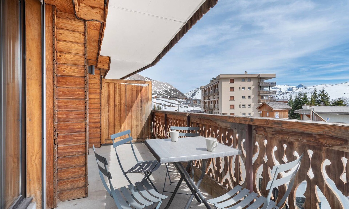 Bergers Apartment | Cozy 52 m² Apartment – Ski-In/Ski-Out Access, Balcony & Wi-Fi in Alpe d'Huez