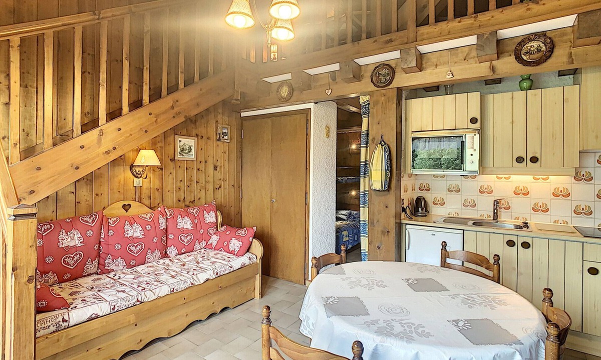 Combloux Apartment | Cozy duplex 35m² near Combloux center, facing Mont Blanc