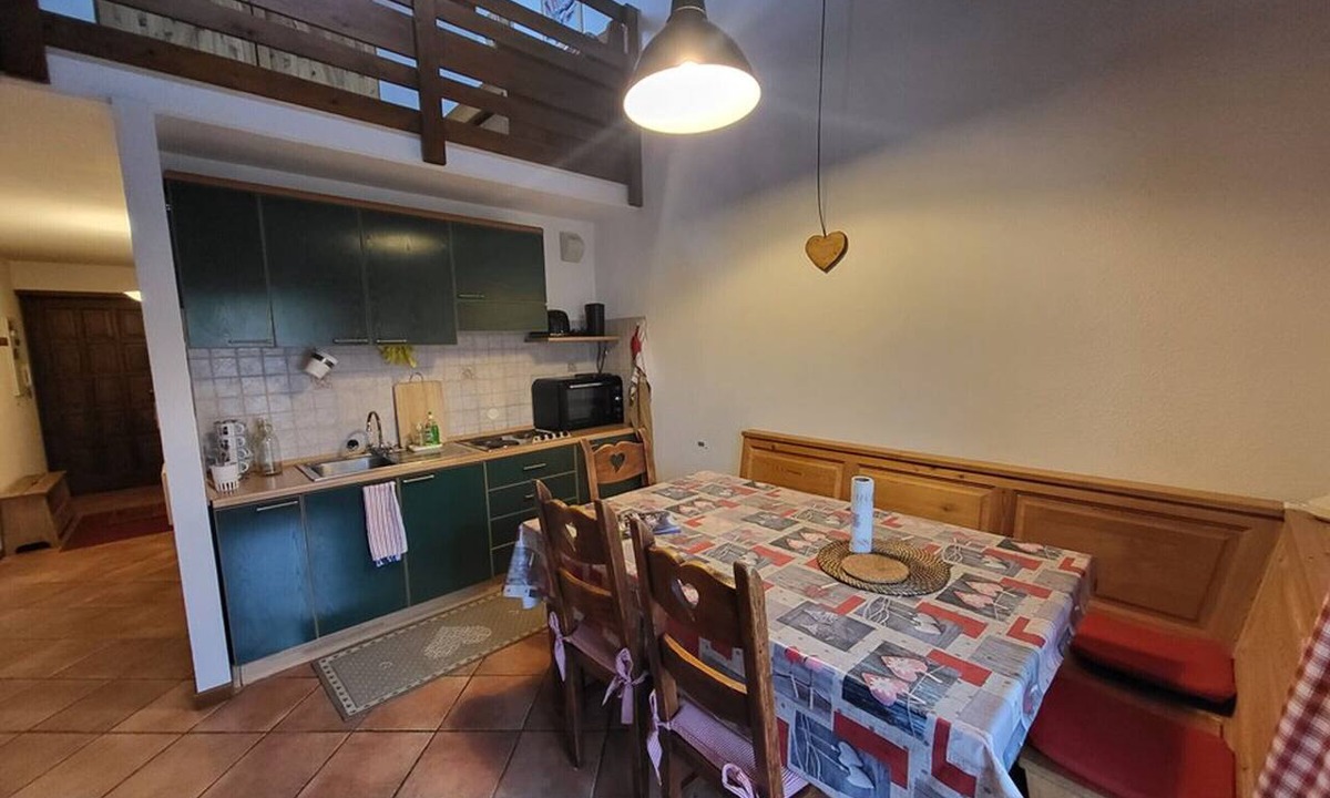 Montgenevre Apartment | Duplex apartment facing south in Montgenèvre - guests