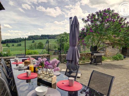 Chalmazel-Jeansagniere House | Gîte de charme, 3 chambres, jardin, ping-pong - FR-1-496-253