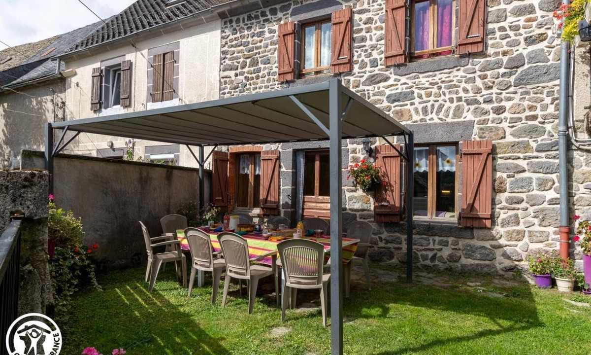 Perpezat House | Gîte DE LA Fourme - Perpezat
