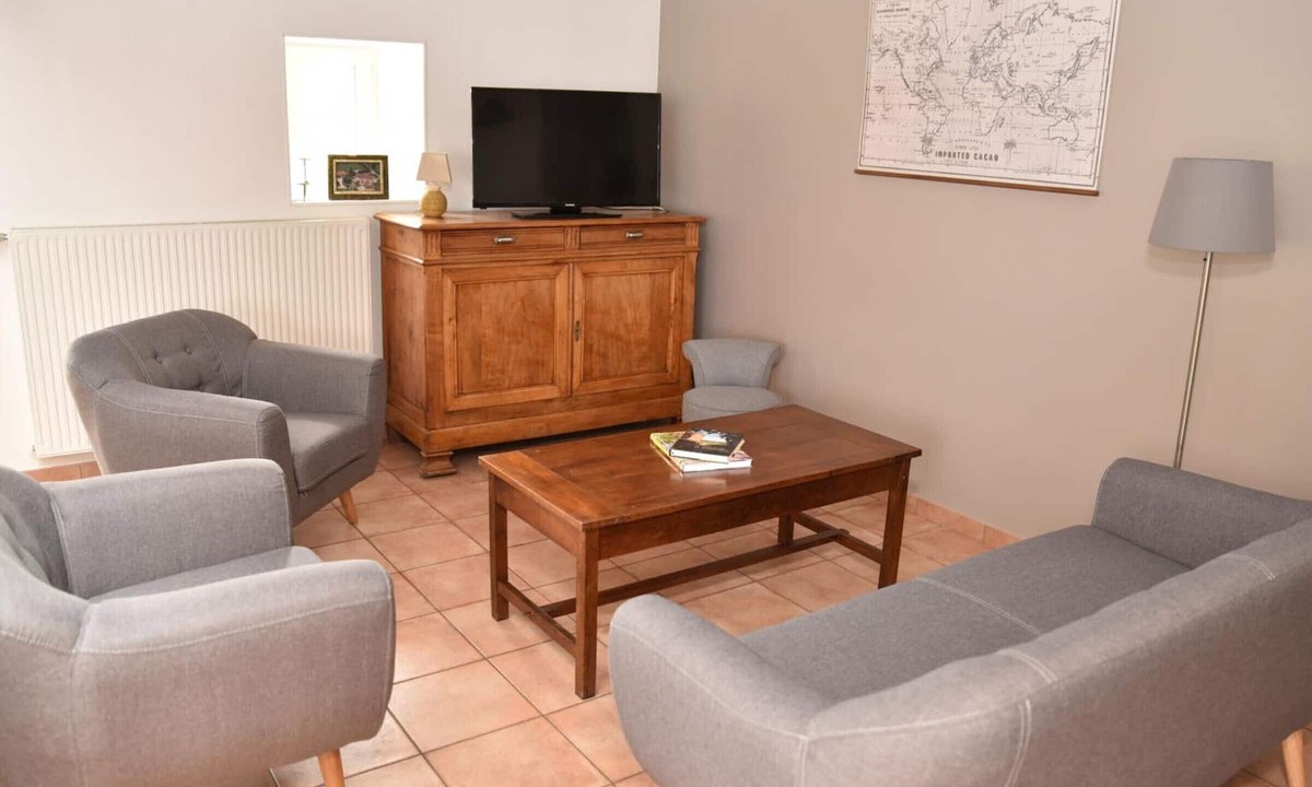 Cressanges Cottage | Gite Cressanges, 3 bedrooms, 6 persons
