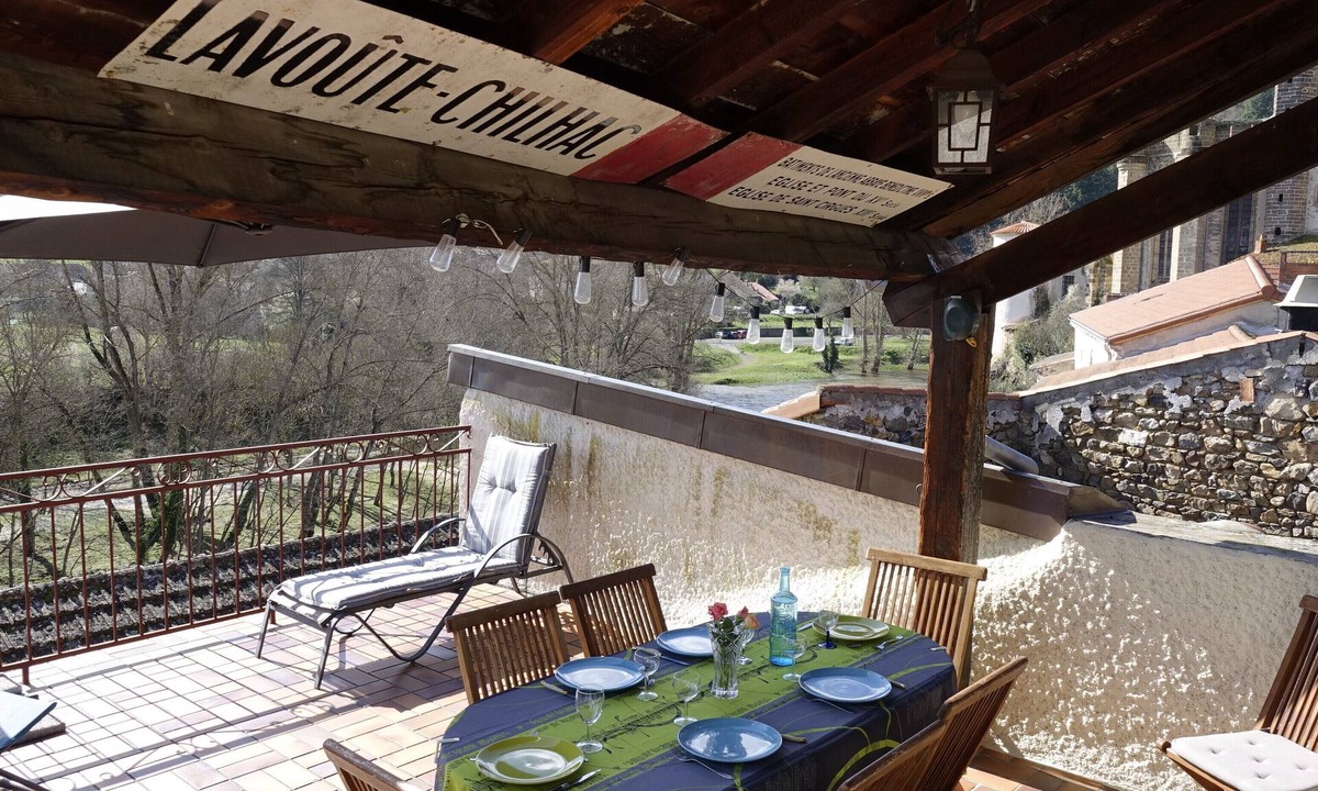 Lavoute-Chilhac Cottage | Gîte Lavoûte-Chilhac with terrace on the Allier, up to 4 people