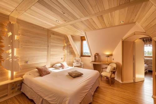 Pailherols Hotel | Hôtel Chez Marie