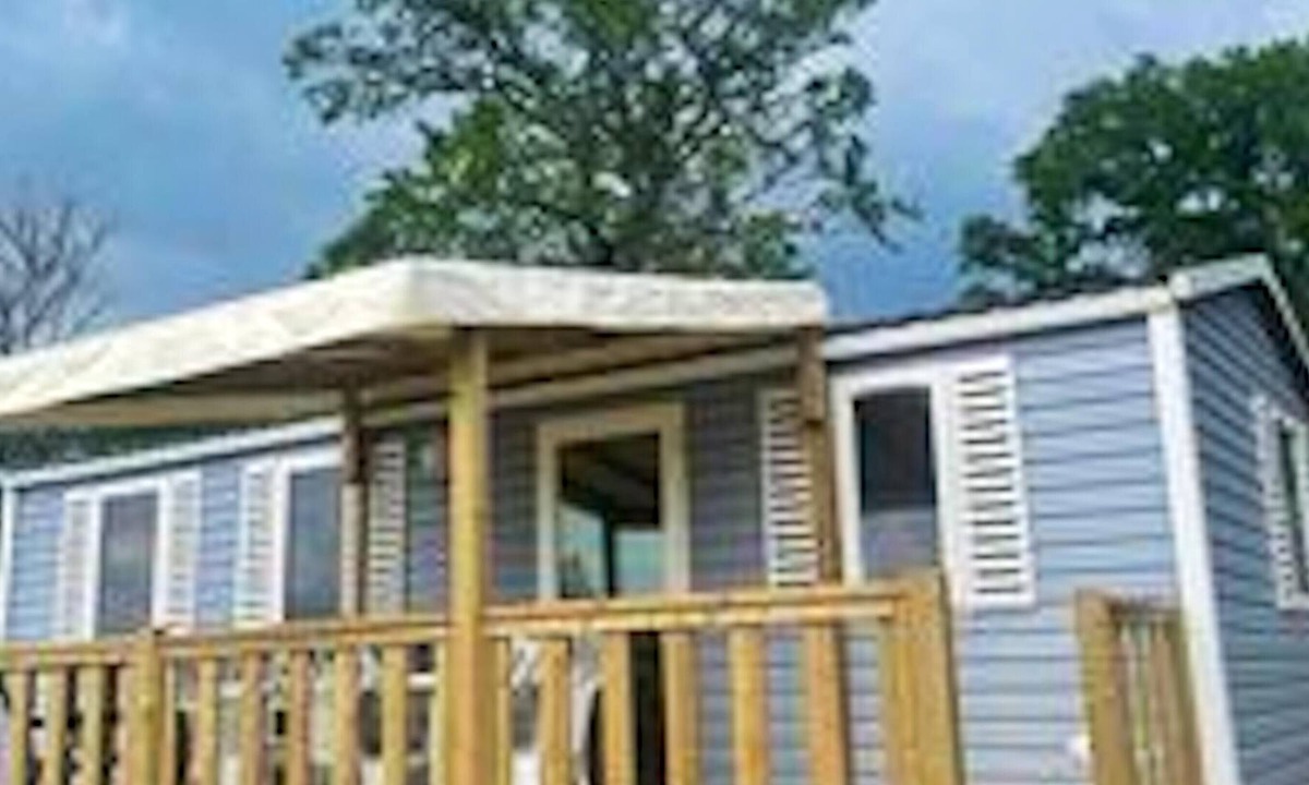 Banes House | Homerez - Great bungalow for 6 people. with pool access in Argences en Aubrac