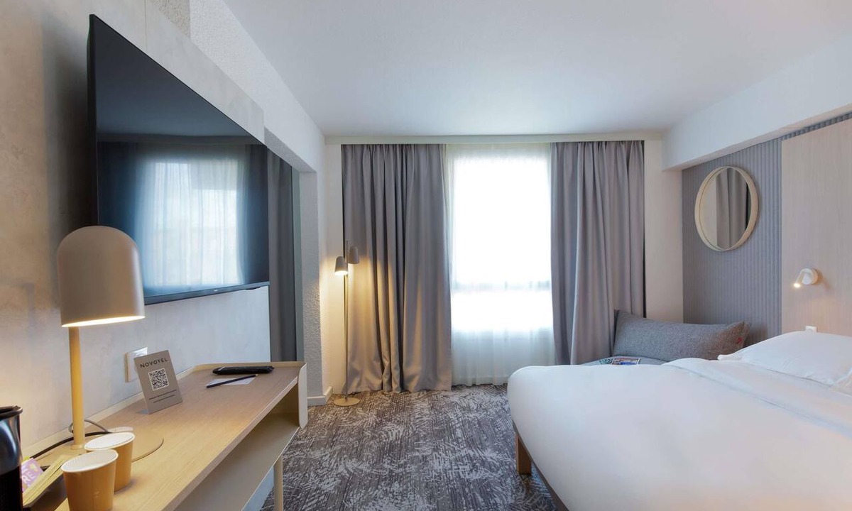 Grand Sud Hotel | Hotel Novotel Aix en Provence Pont de l'Arc Fenouillères