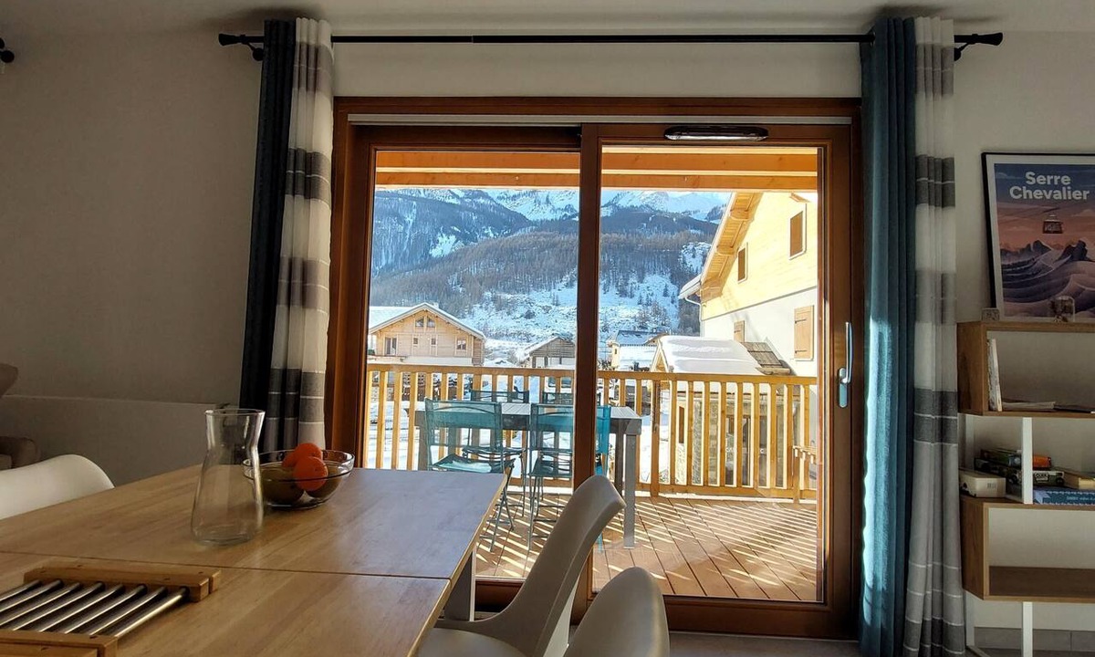 Monetier-les-Bains Apartment | Large T2 with terrace: le dahu perché