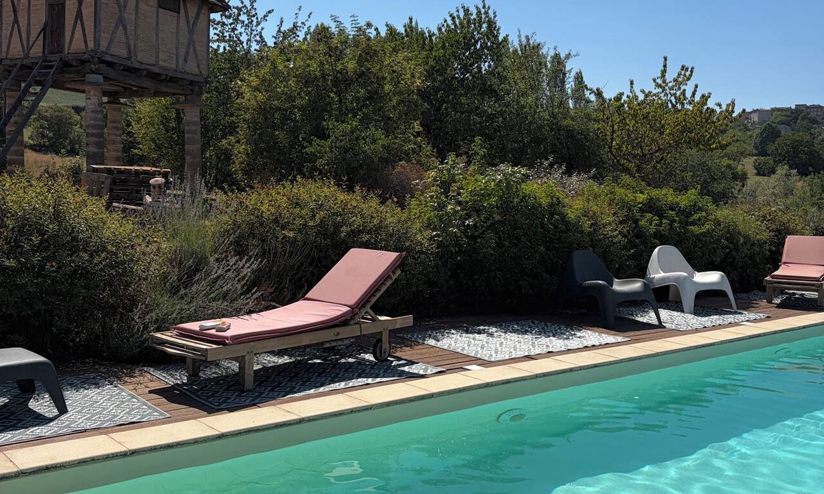 Castelnau-de-Montmiral House | Le Colombier Vacation Rental in Occitan Tuscany