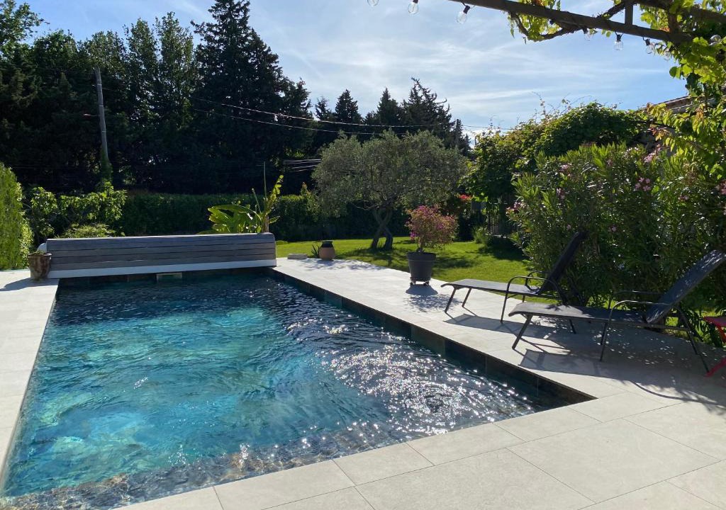 Aubignan House | Le Gîte au calme d'Aubignan 4 personnes, 1 chambre