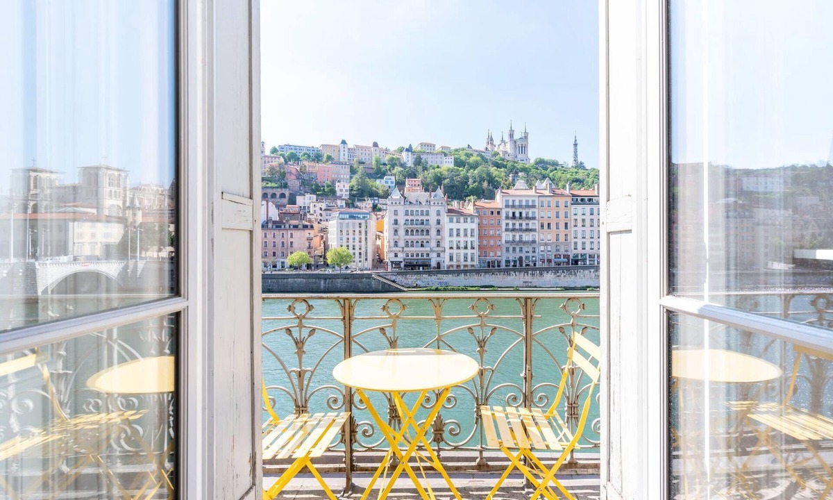 Les Cordeliers Apartment | Les balcons de Fourvière - Apartment with view