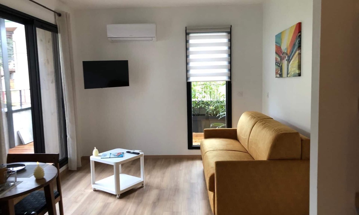 Aix-les-Bains Apartment | LES Bambous D'aix, Studio Cosy, Cote Montagne