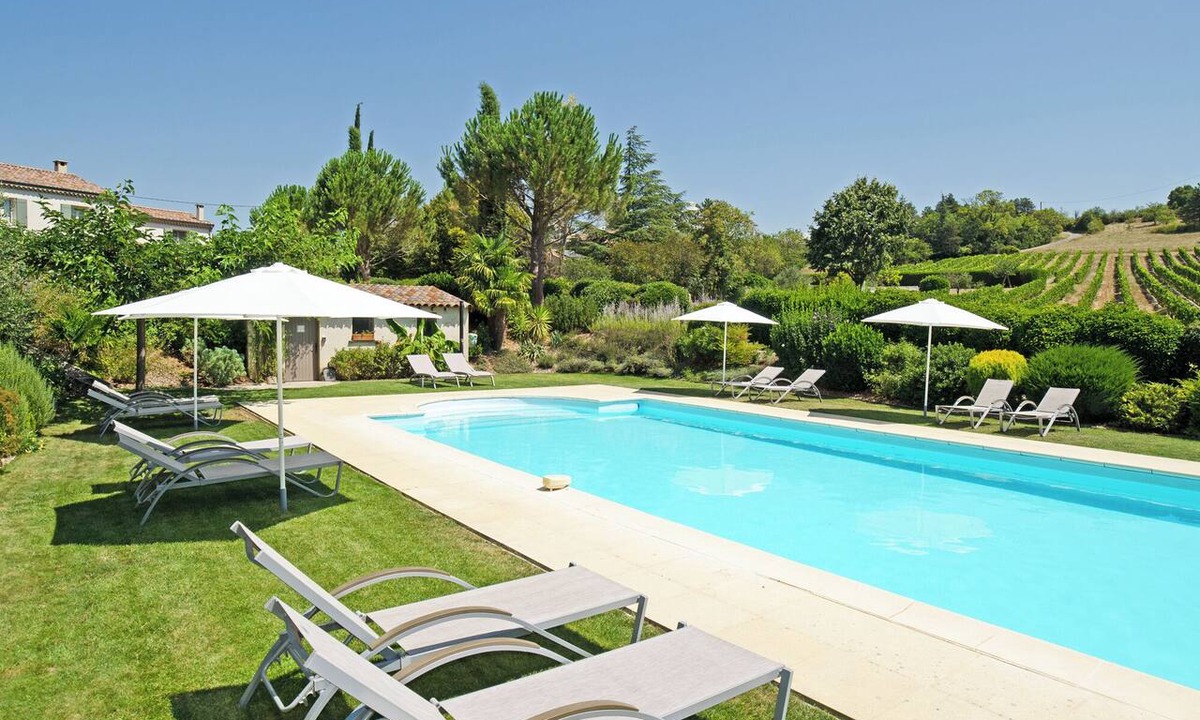 Mirabel-et-Blacons House | Les Cerisiers 2 Vacation Rentals: Le Figuier, surrounded by nature and just a stone's throw from the Drôme River