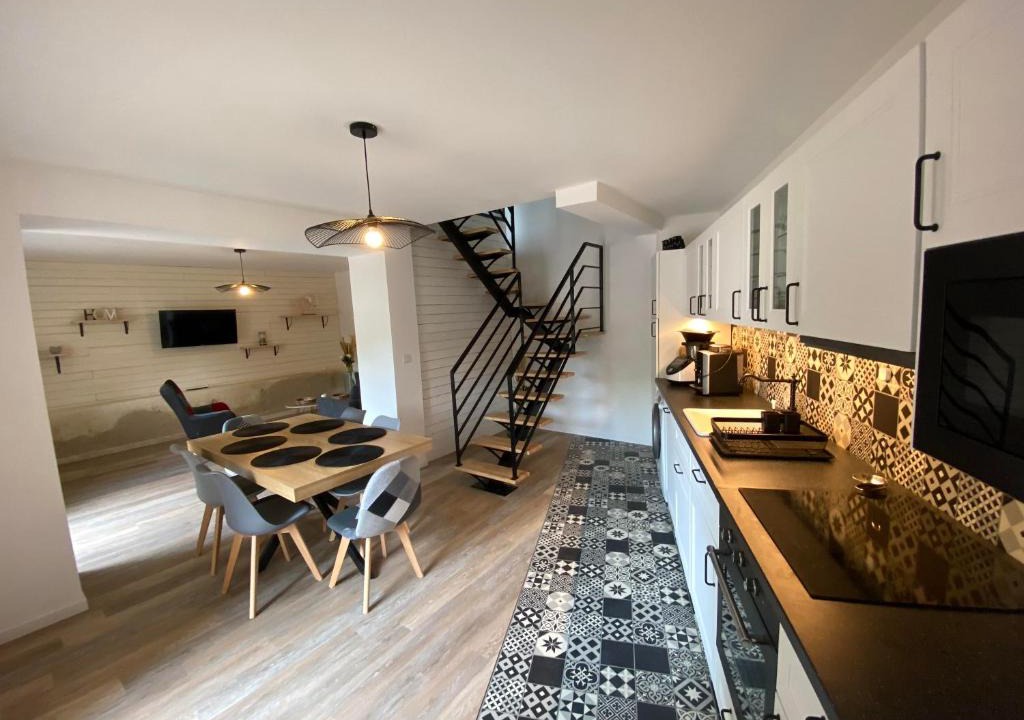Mosnes House | Les Ecuries de la Barre