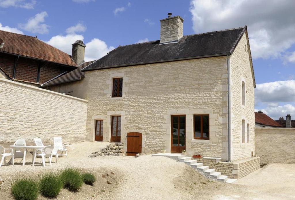 Les Riceys House | Les perrières
