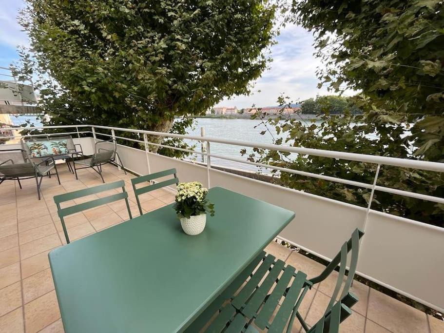 Tain-l'Hermitage Apartment | LICHEN, Superbe vue sur le Rhône ! 3 Chambres