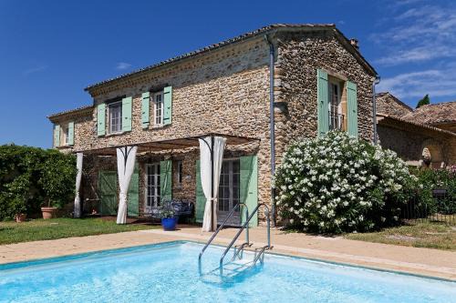 Valreas Bed & Breakfast | Mastignac Chambre d'hôte