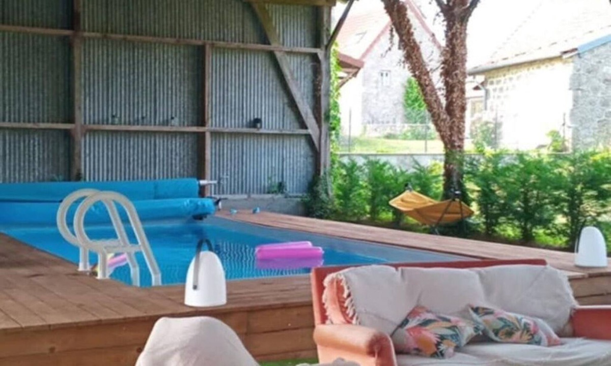 Saint-Yrieix-la-Montagne Villa | Nature and relaxation break with heated pool near Lake Vassivière