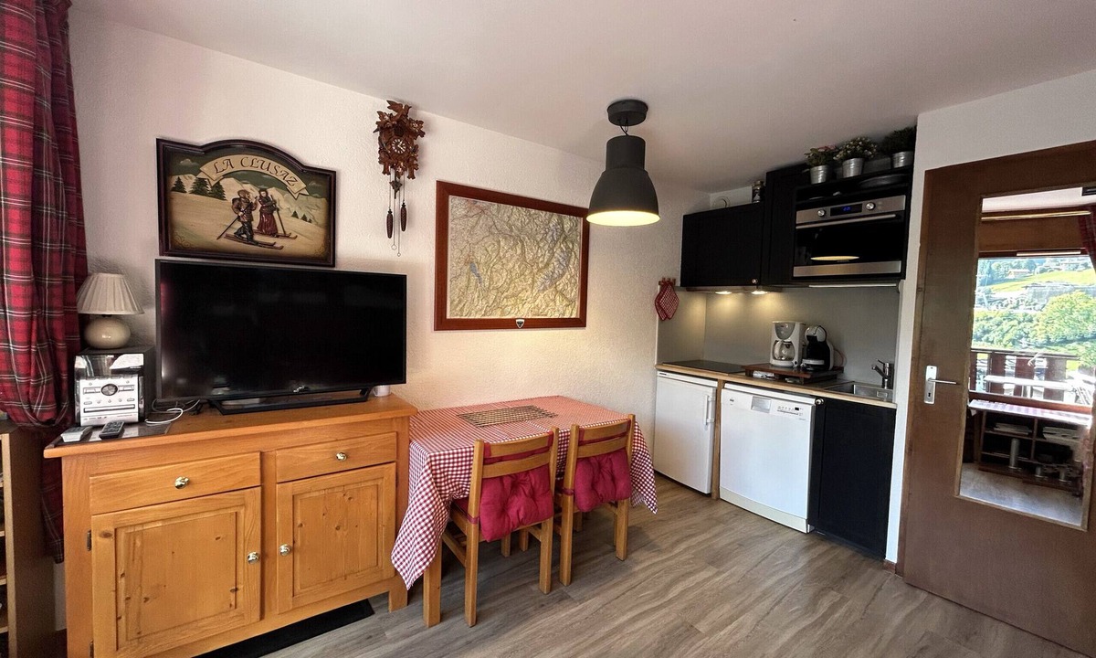 La Clusaz Apartment | RESIDENCE 2-235 - Village-center studio, close to the slopes - Wi-Fi - Garage