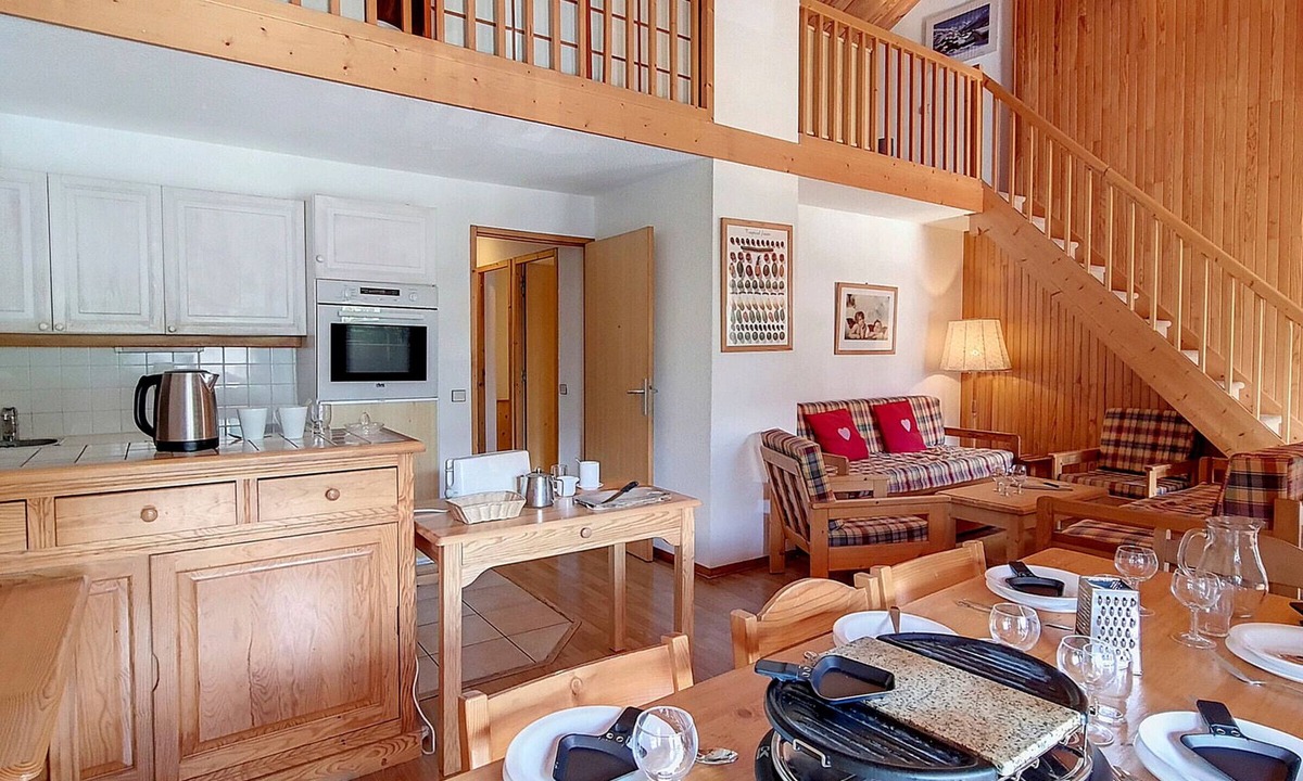 Saint-Martin-de-Belleville Apartment | Spacious Duplex 8 pers · Ski-in/Ski-out · Balcony