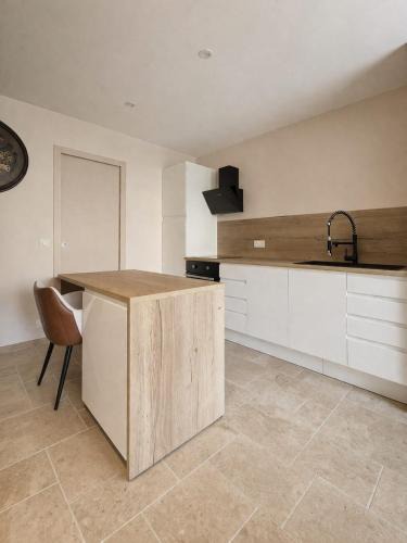 Murol Apartment | Studio Spa Murol Centre Relaxation