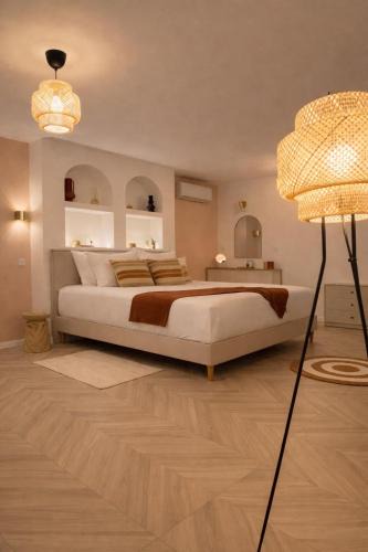 Blennes Apartment | Suite Prestige Spa&Piscine Privée - LikeaDreamRoom