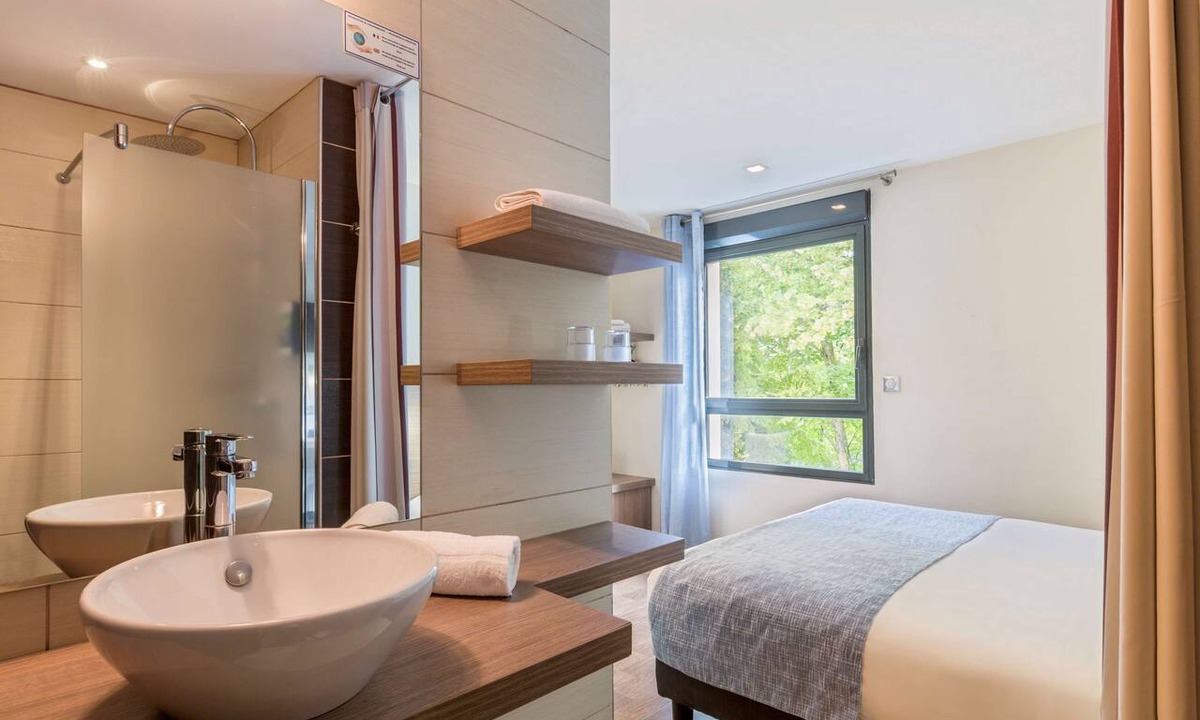 Saint-Brice-Courcelles Hotel | Sure Hotel by Best Western Reims Nord
