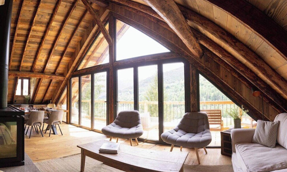 Forville Ski Chalet | The Haybarn, Serre Chevalier. - The Haybarn, Serre Chevalier.